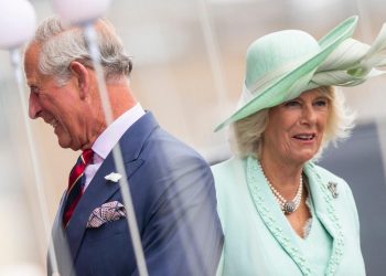 Após Cirurgia de Próstata, Rei Charles III Recebe Alta Hospitalar.