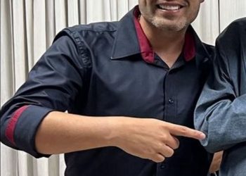 O vice-prefeito de uma cidade baiana, detido por posse de armas e substâncias ilícitas, foi liberado após ser diagnosticado com depressão.