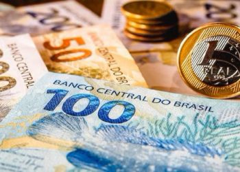 A estimativa aponta que a dívida pública poderá atingir até R$ 7,4 trilhões em 2024.