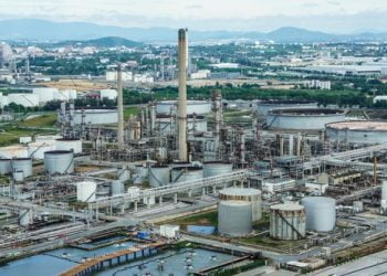 Com a inundação de produtos importados, a indústria química enfrenta um nível recorde de subutilização de sua capacidade produtiva.