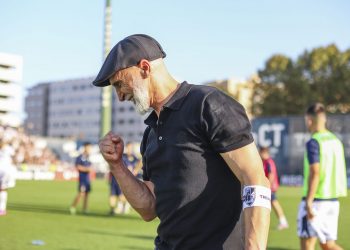 Álvaro Pacheco se tornará o terceiro treinador português na história do Vasco.
