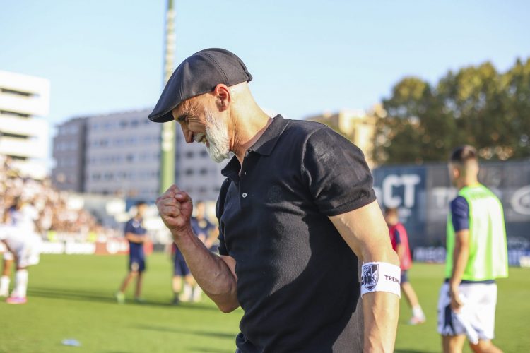 Álvaro Pacheco se tornará o terceiro treinador português na história do Vasco.