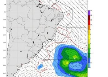 Marinha emite alerta vermelho para navegação no Sul e Extremo Sul baiano