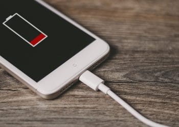 Baterias Revolucionárias Podem Acabar com a Ansiedade de Carregamento do Celular