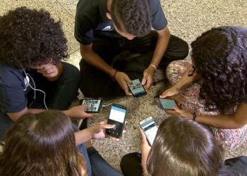 Celular na Educação: Uso Restrito e Estratégico nas Escolas, Segundo o MEC