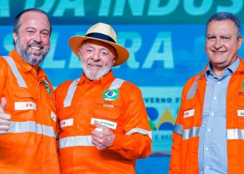 ‘País vai ter pela primeira vez um presidente eleito 4 vezes’, diz Lula sobre reeleição